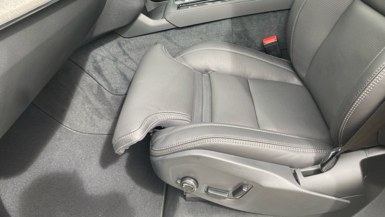 Volvo XC90 2.0 T8 PHEV Ultra Dark 5dr AWD Geartronic Estate